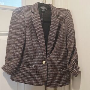 Classic Houndstooth Blazer